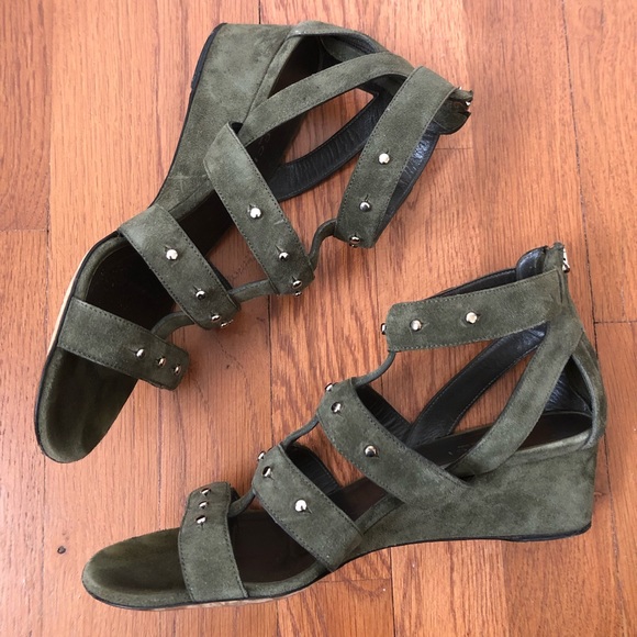 Gucci Suede Gladiator Sandals - Picture 4 of 6